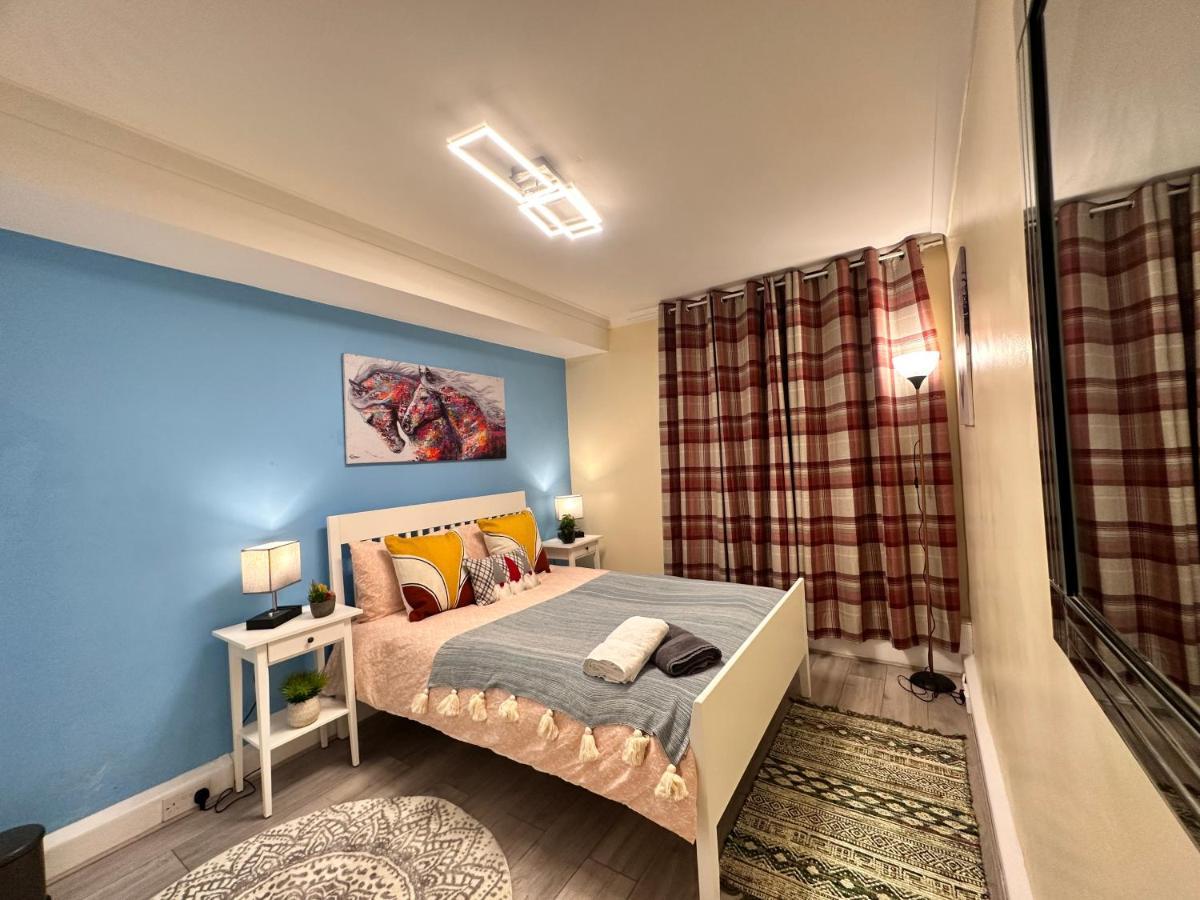 Posh 2-Bedroom, Living Room, Kitchen & 1.5 Bathroom ロンドン エクステリア 写真