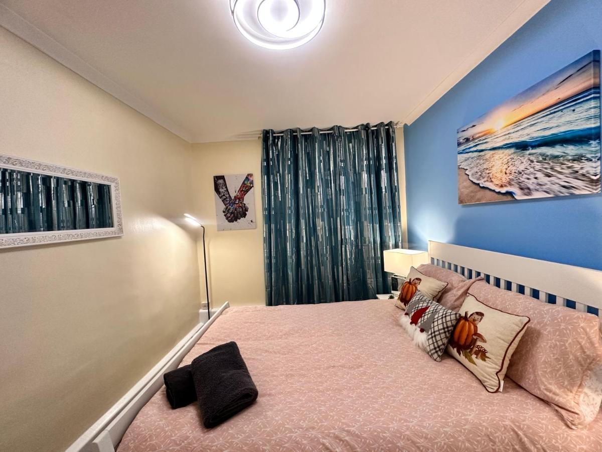 Posh 2-Bedroom, Living Room, Kitchen & 1.5 Bathroom ロンドン エクステリア 写真